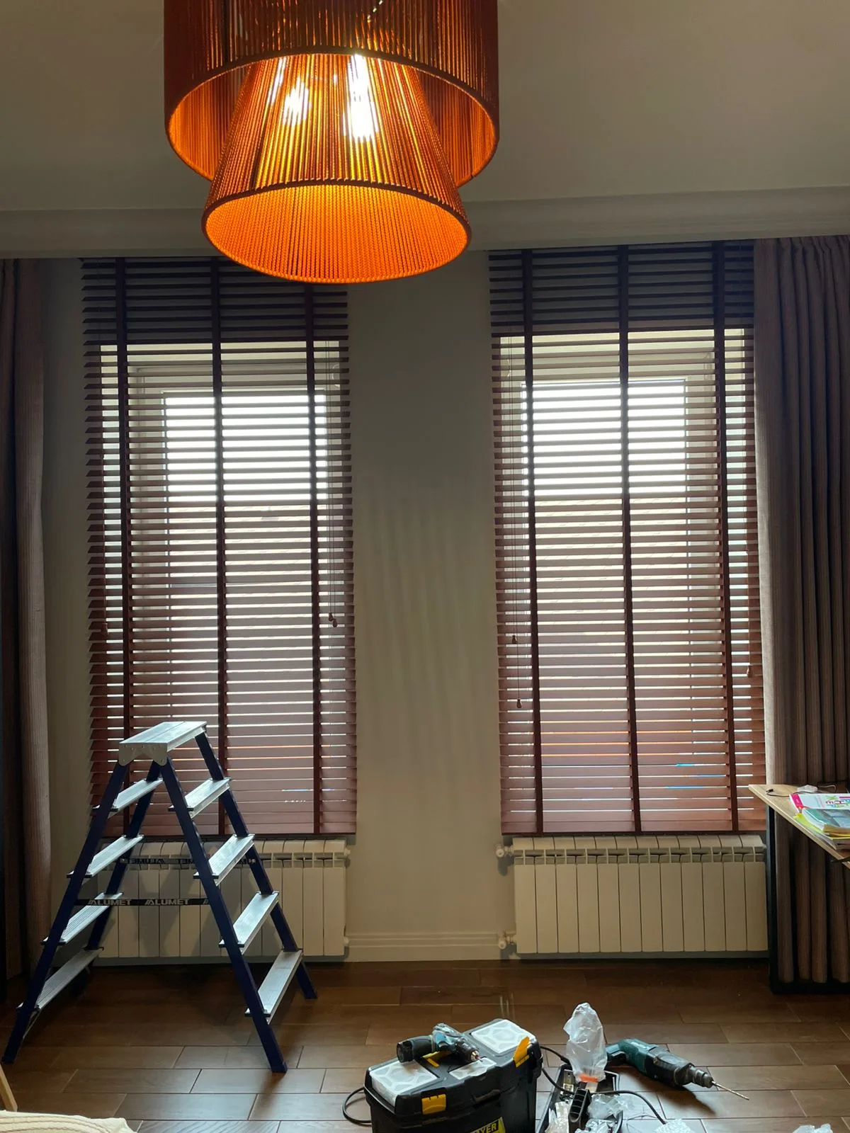 Деревянные горизонтальные жалюзи 2 в Нальчике и КБР на заказ