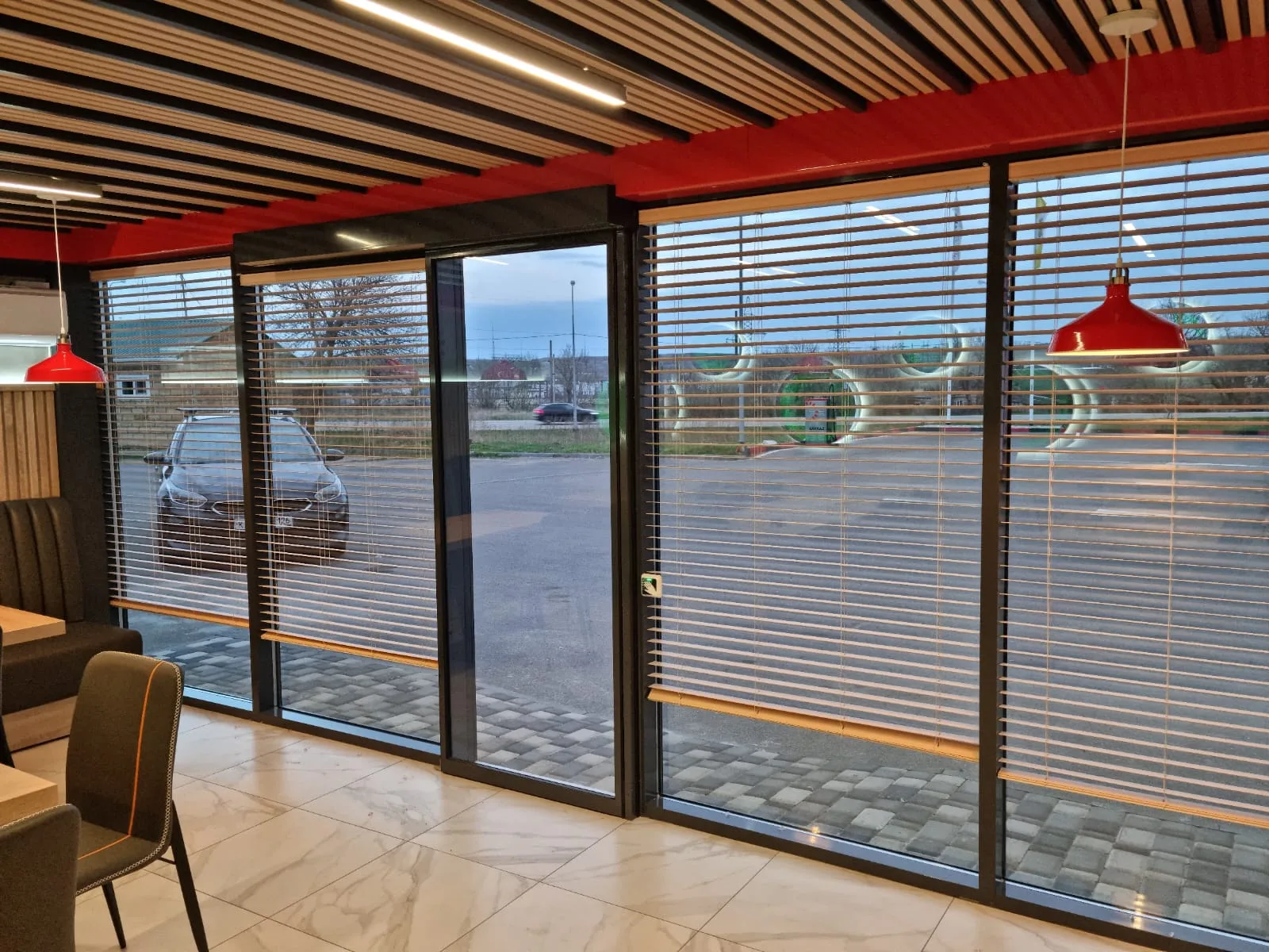 Деревянные горизонтальные жалюзи 6 в Нальчике и КБР на заказ