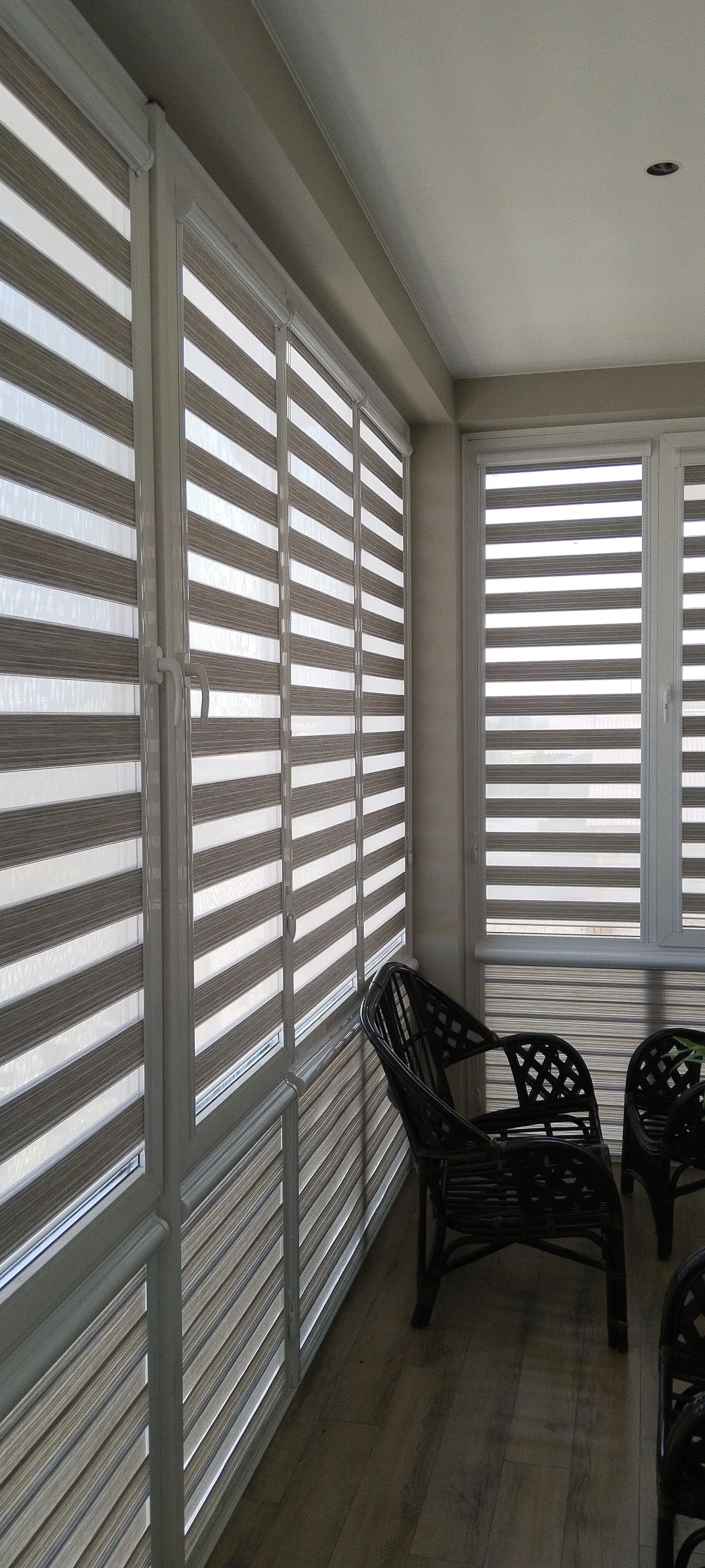 Рулонные шторы зебра день-ночь 5 в Нальчике и КБР на заказ