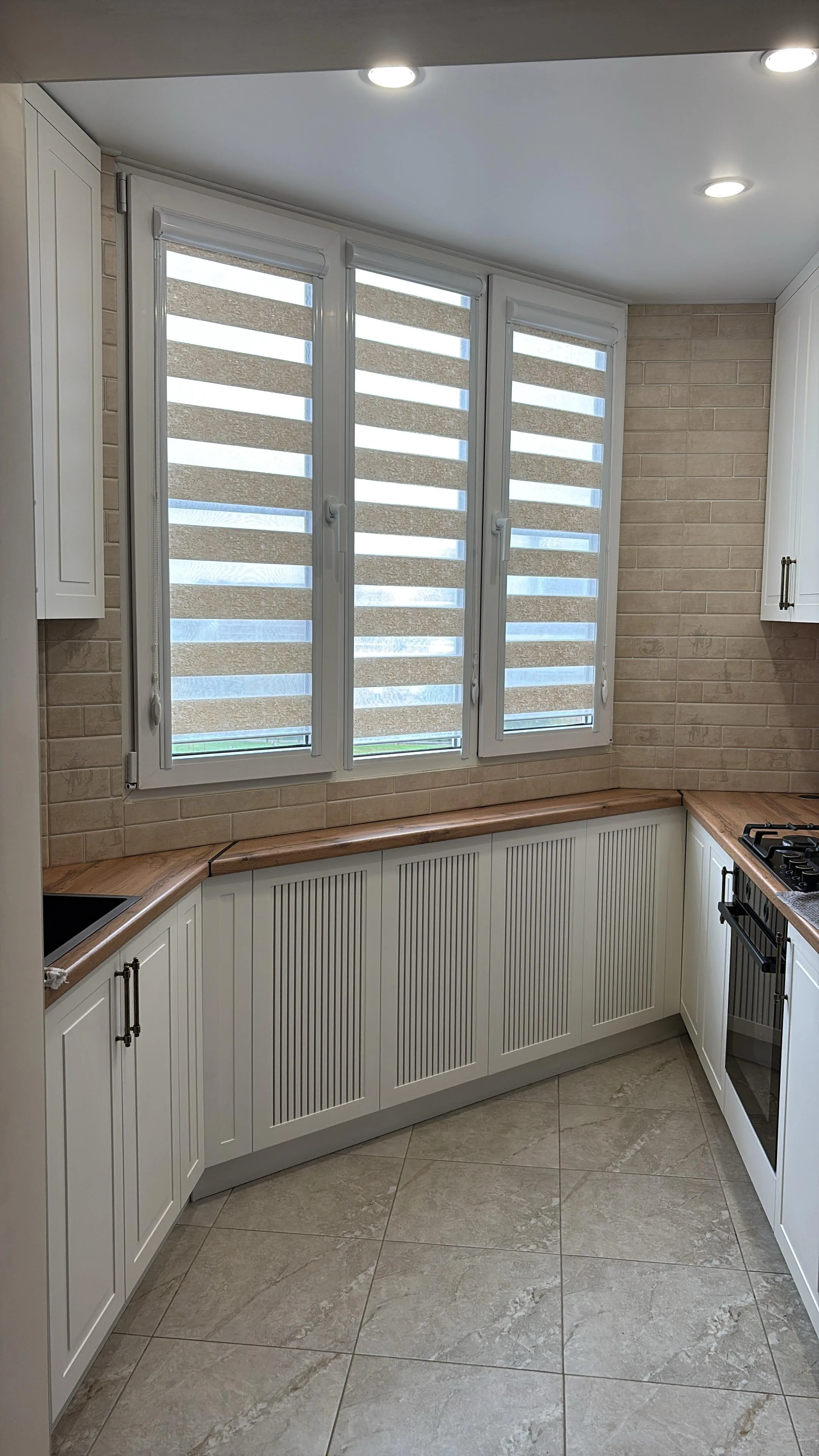 Рулонные шторы зебра день-ночь 27 в Нальчике и КБР на заказ