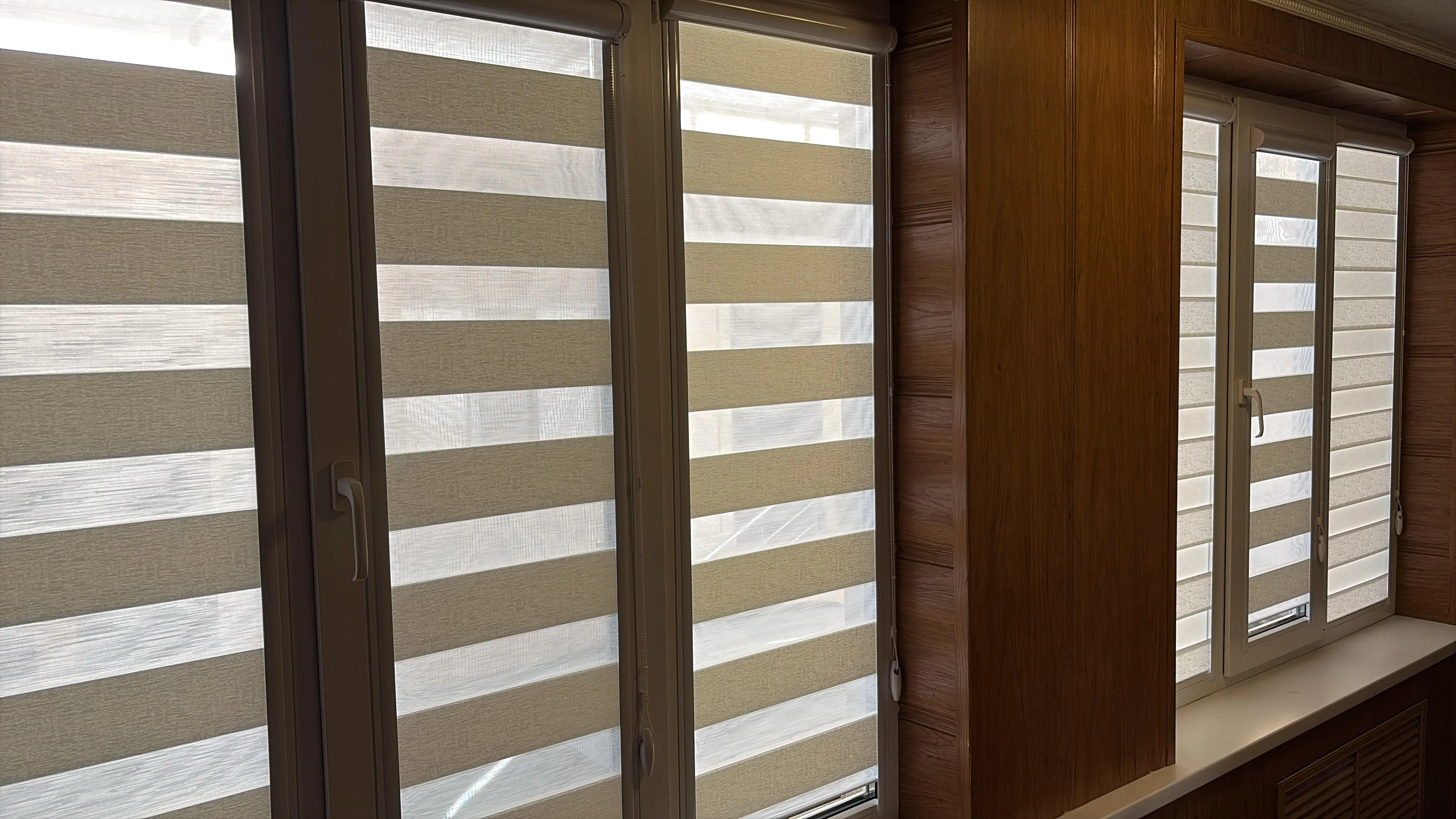 Рулонные шторы зебра день-ночь 35 в Нальчике и КБР на заказ