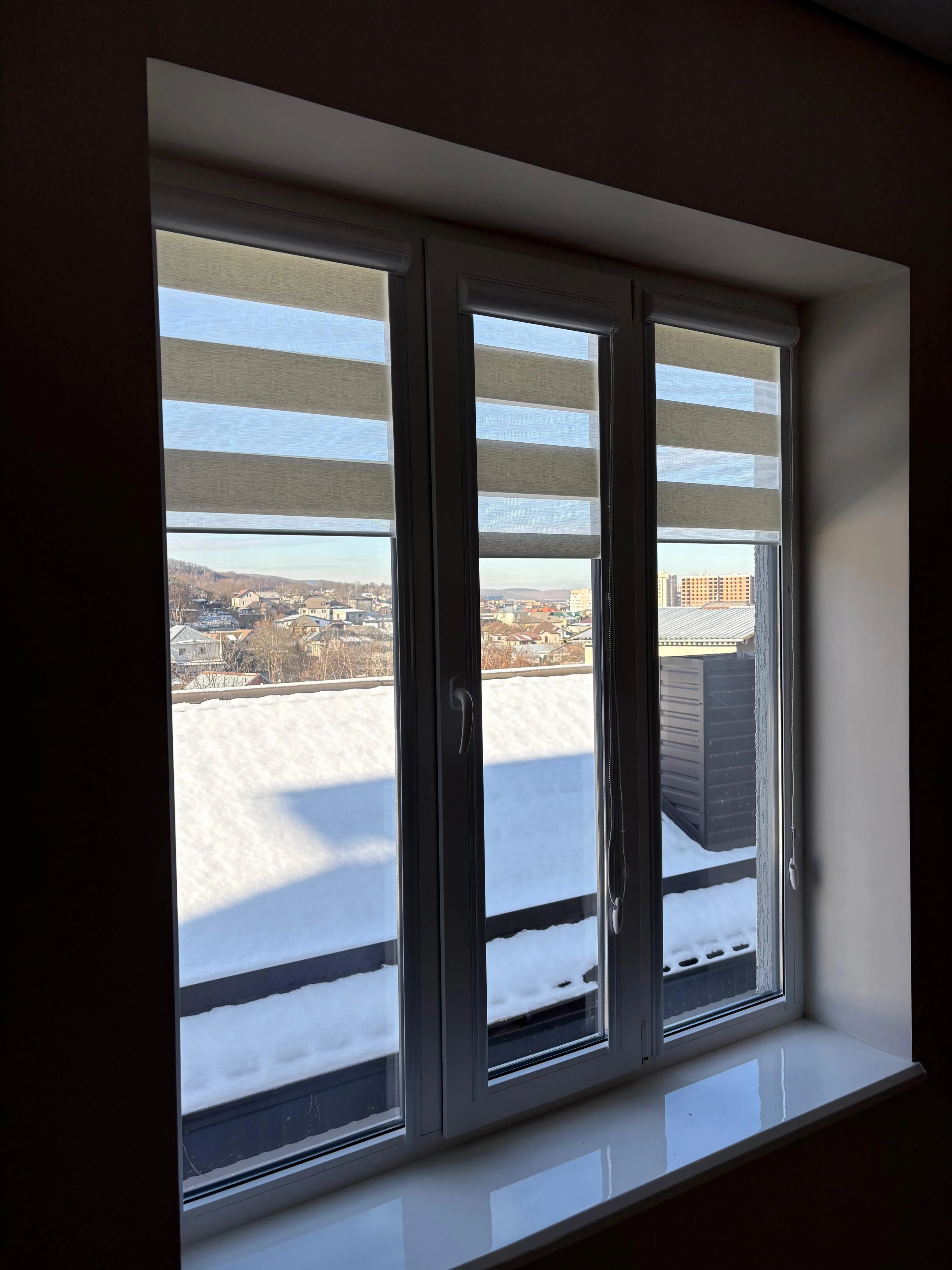 Рулонные шторы зебра день-ночь 94 в Нальчике и КБР на заказ