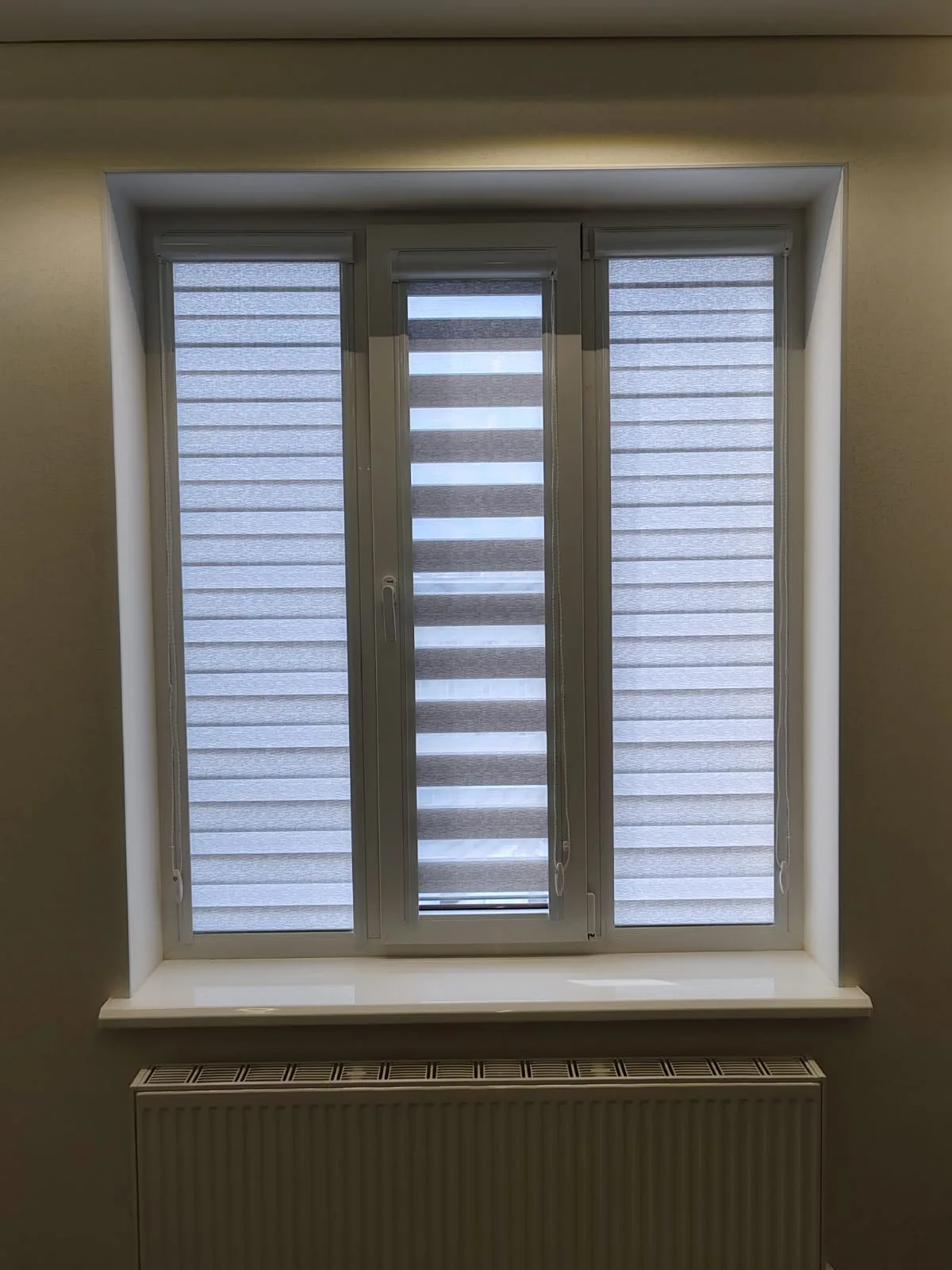 Рулонные шторы зебра день-ночь 106 в Нальчике и КБР на заказ