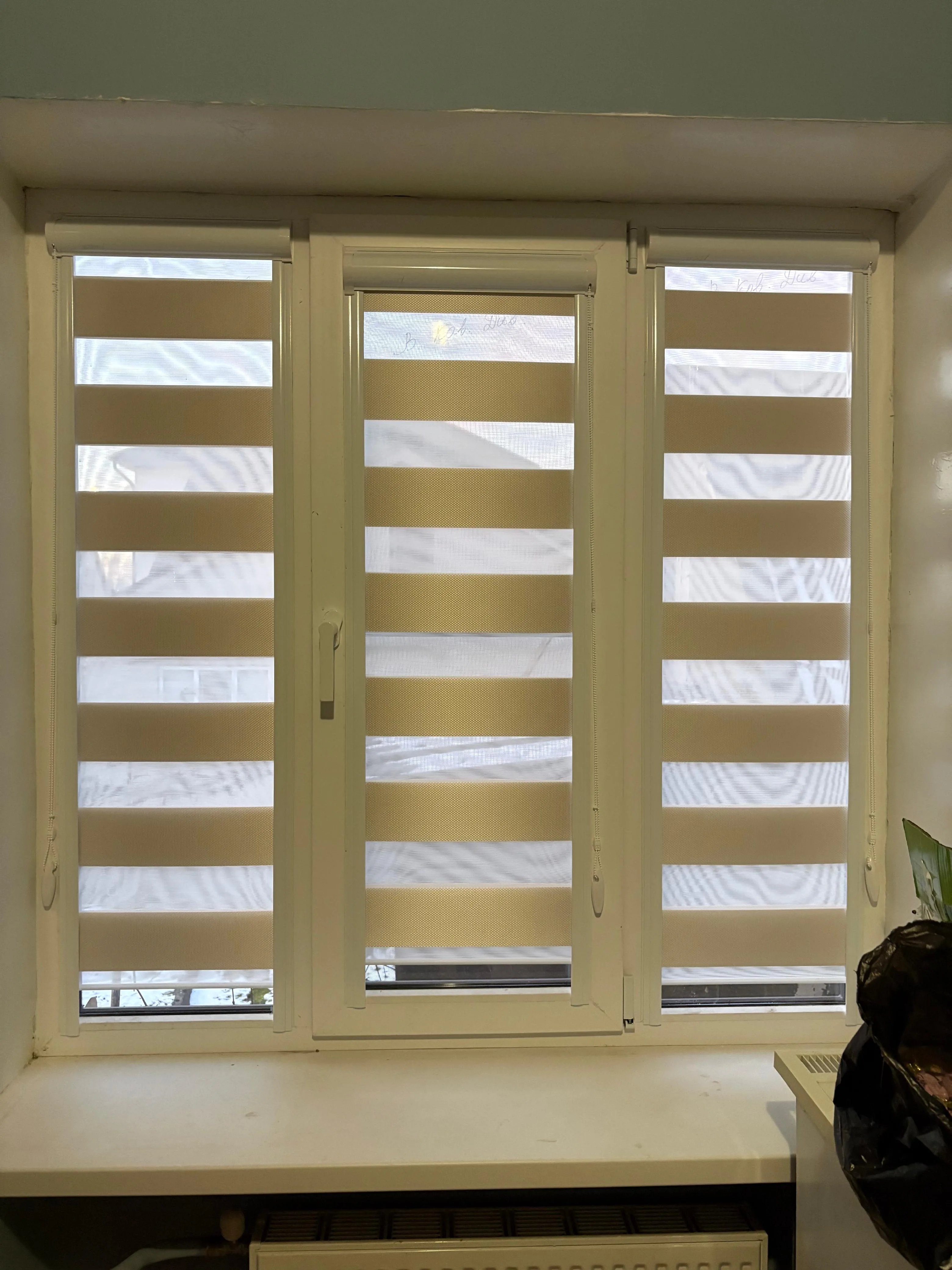 Рулонные шторы зебра день-ночь 112 в Нальчике и КБР на заказ