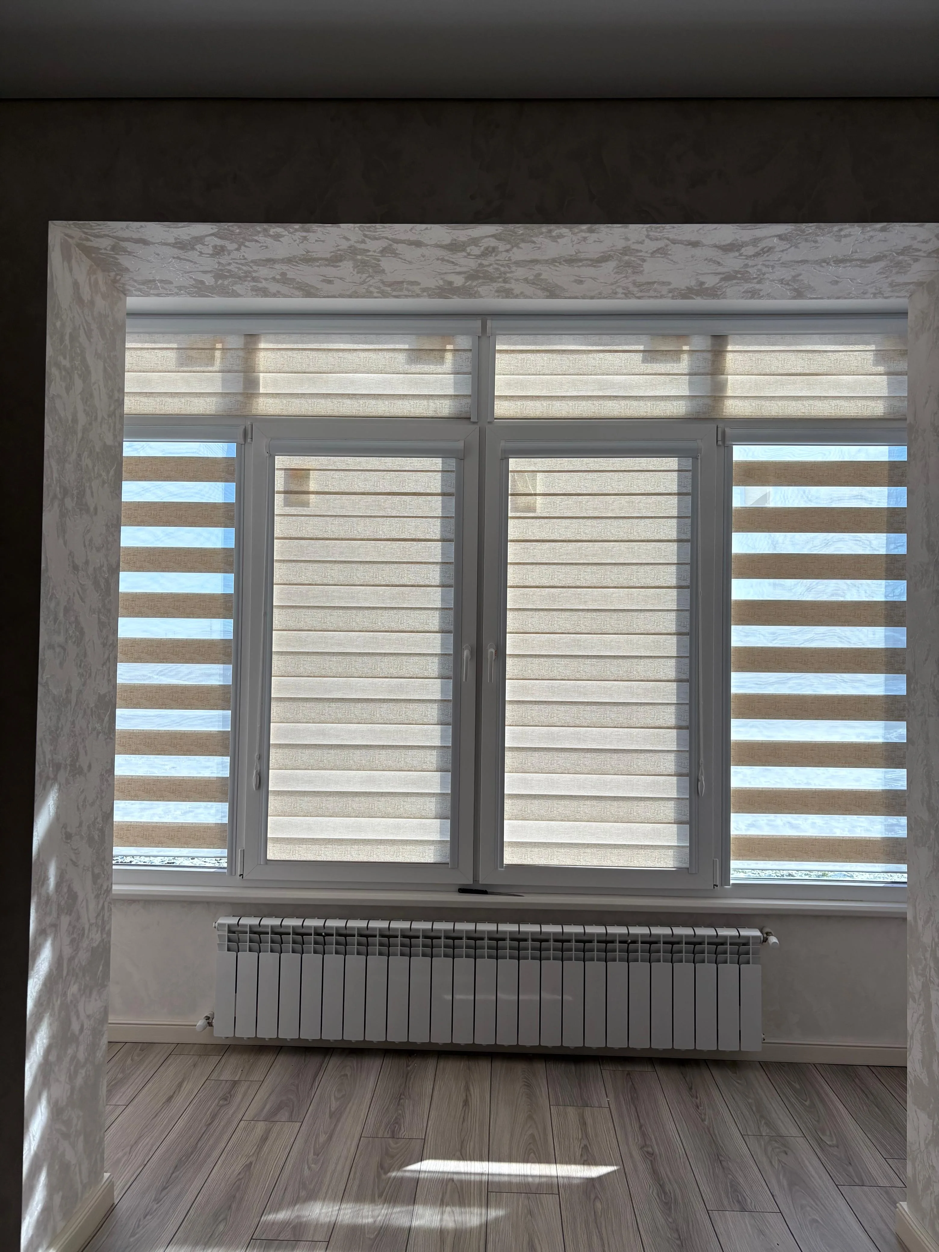 Рулонные шторы зебра день-ночь 122 в Нальчике и КБР на заказ