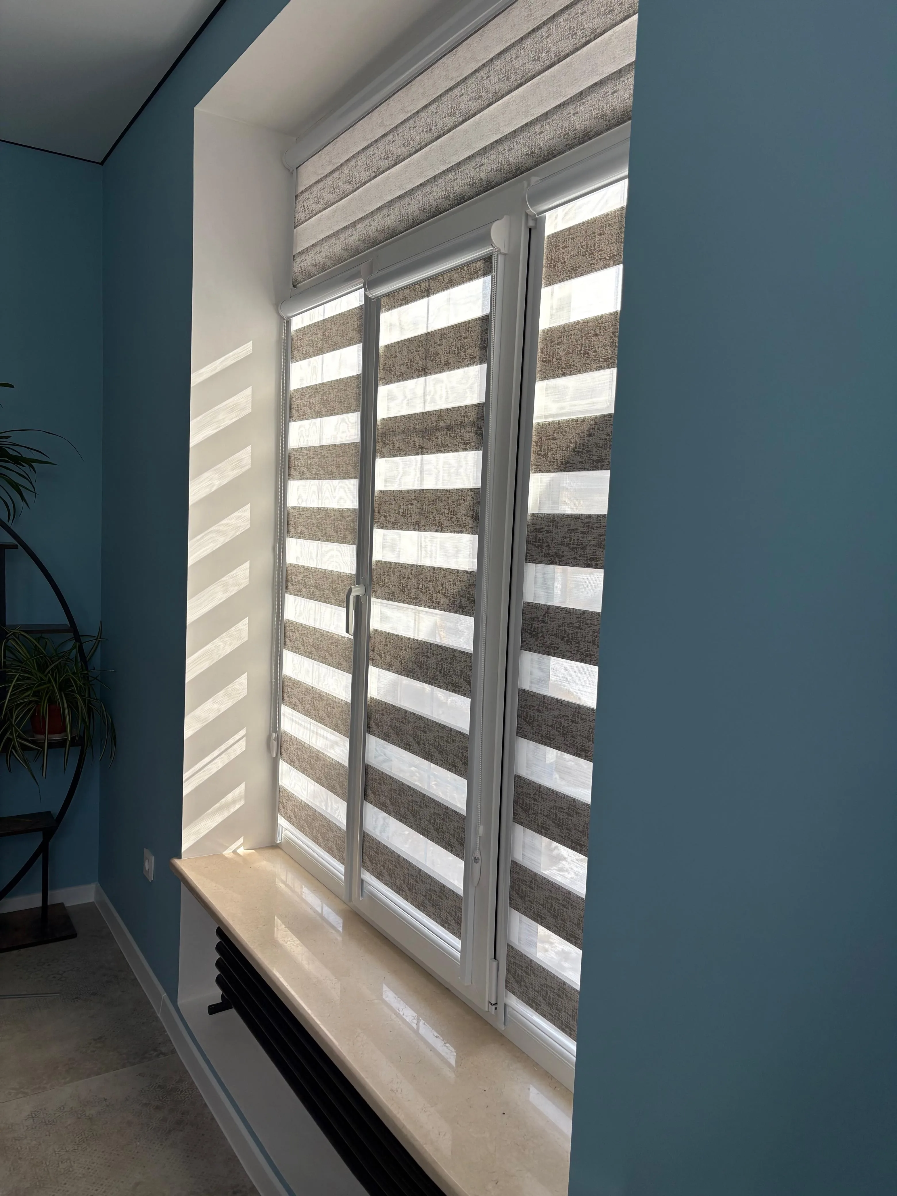 Рулонные шторы зебра день-ночь 132 в Нальчике и КБР на заказ