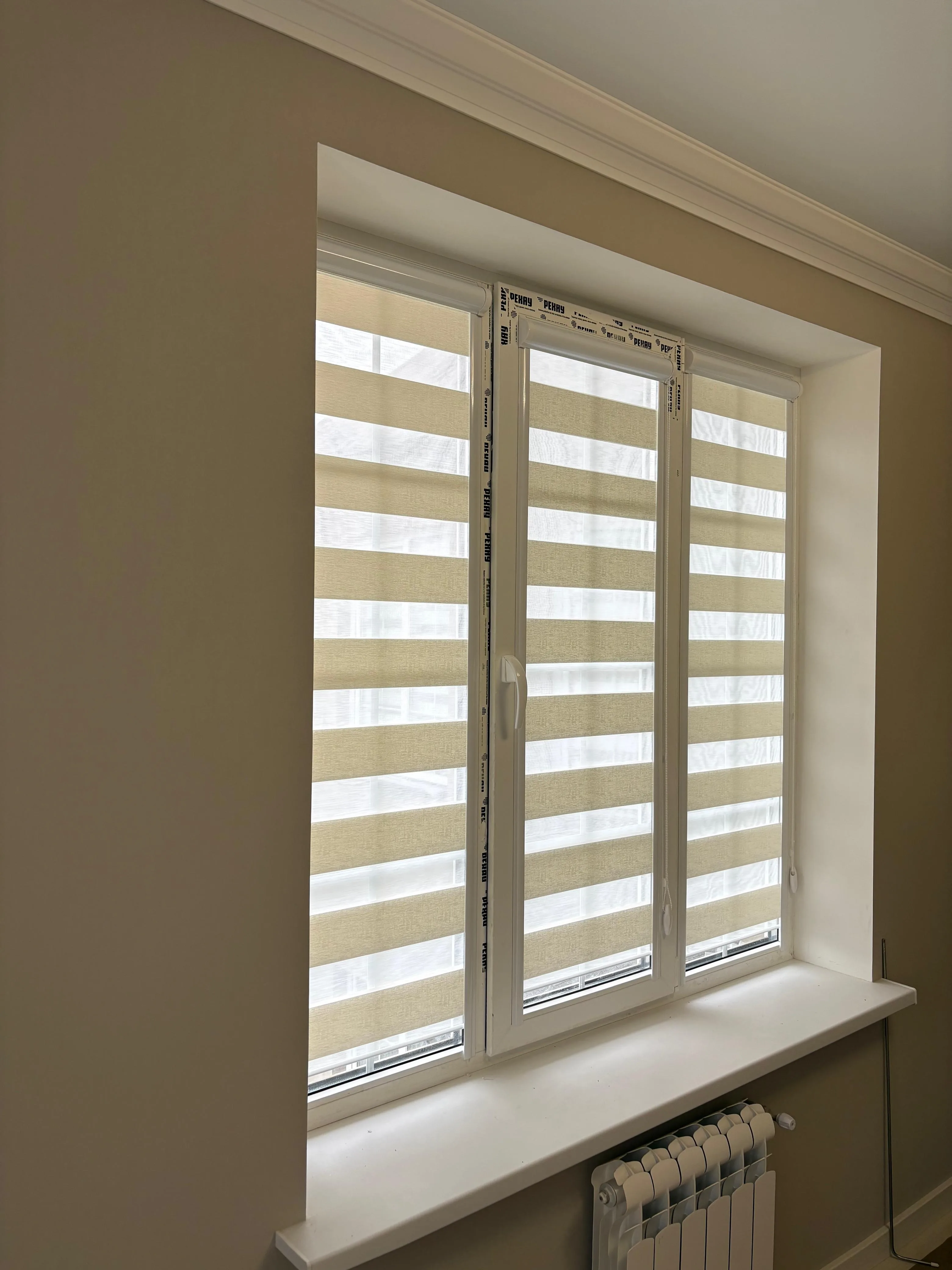 Рулонные шторы зебра день-ночь 144 в Нальчике и КБР на заказ