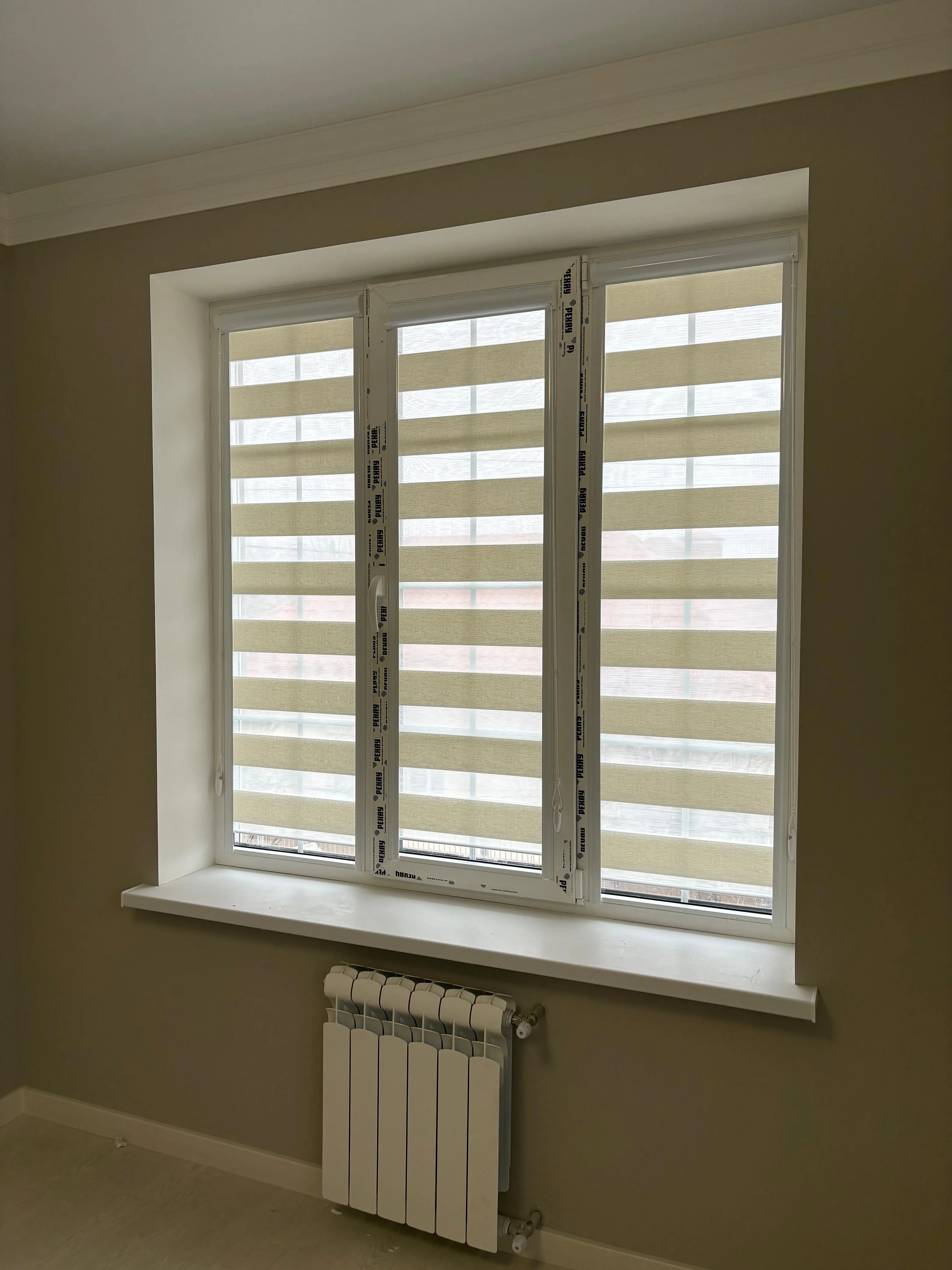 Рулонные шторы зебра день-ночь 145 в Нальчике и КБР на заказ