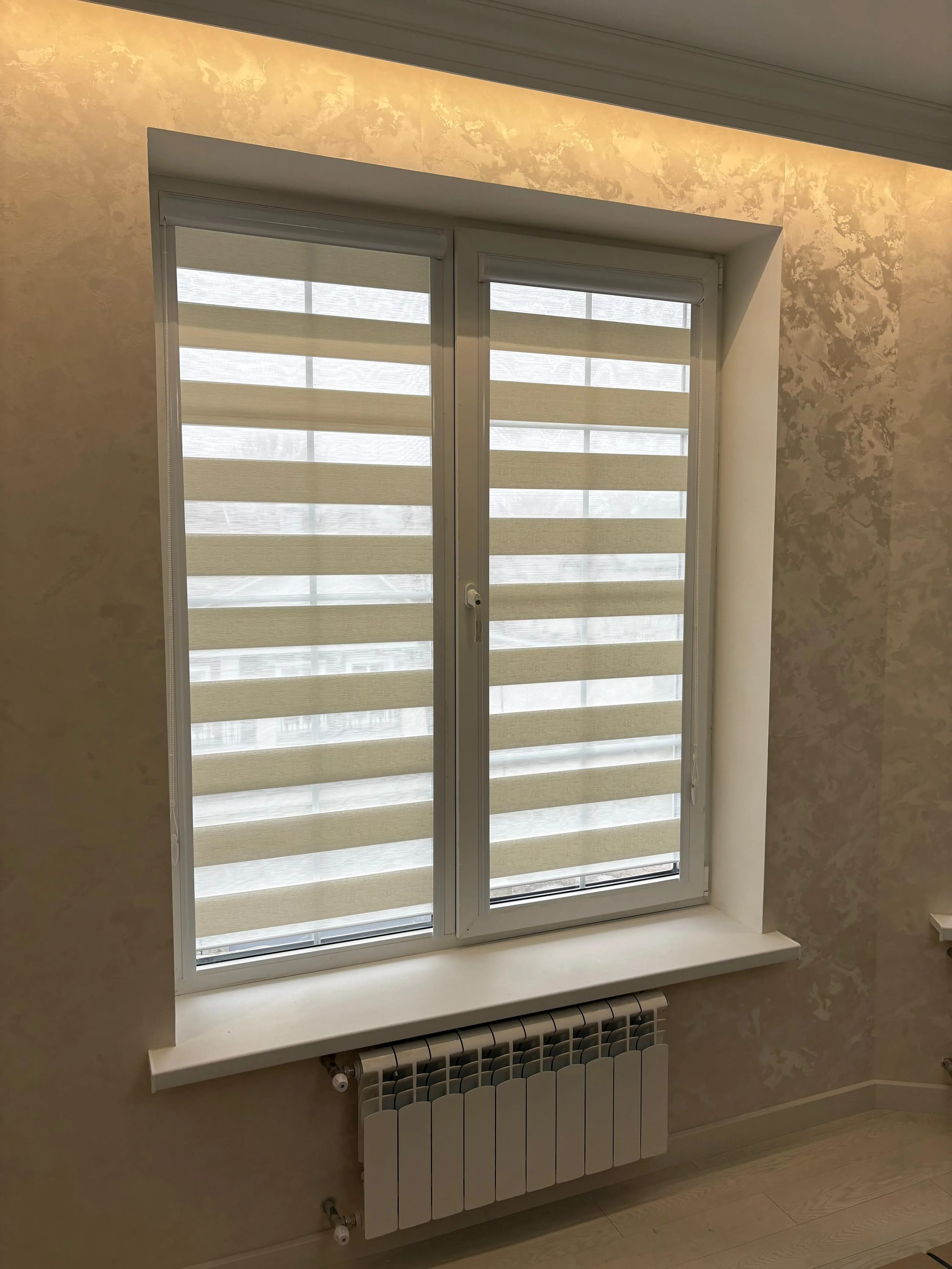 Рулонные шторы зебра день-ночь 146 в Нальчике и КБР на заказ